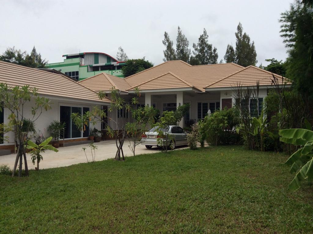 Homestay568 Roi Et Exteriör bild